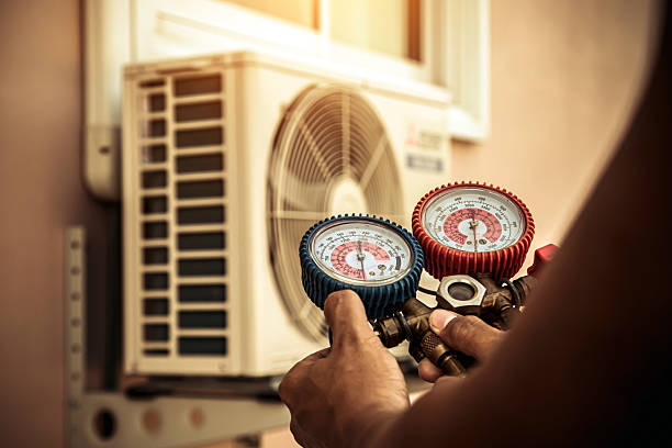 Professional Hvac technician working in Banning, CA